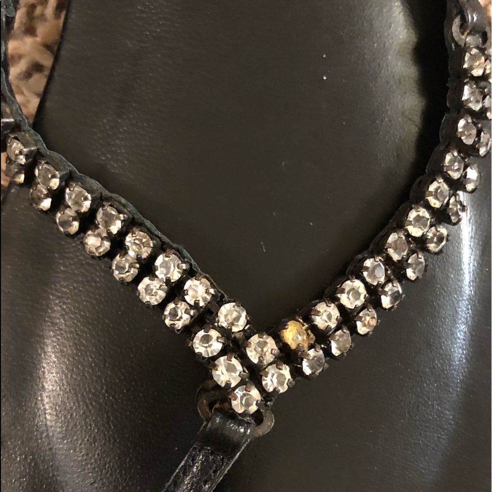 Beautiful Black Leather Flip Flops with Rhinestones - Picture 3 of 7
